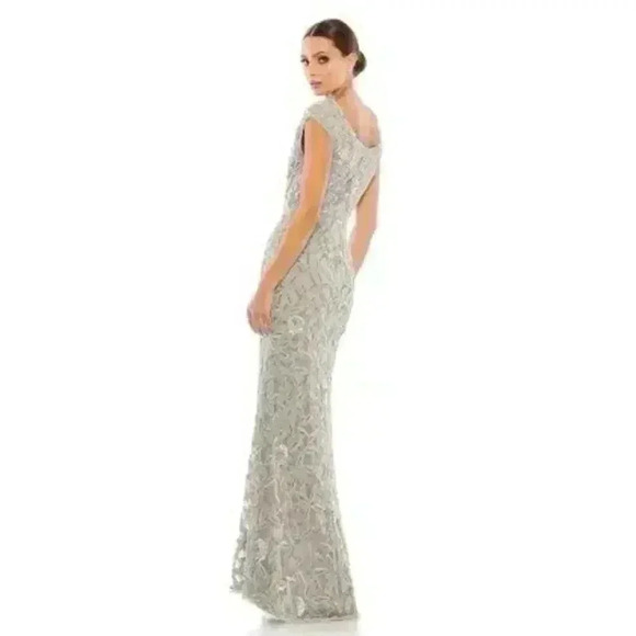 New MAC DUGGAL 93537 EMBELLISHED COWL BATEAU NECK CAP SLEEVE LIGHT GREY GOWNSi